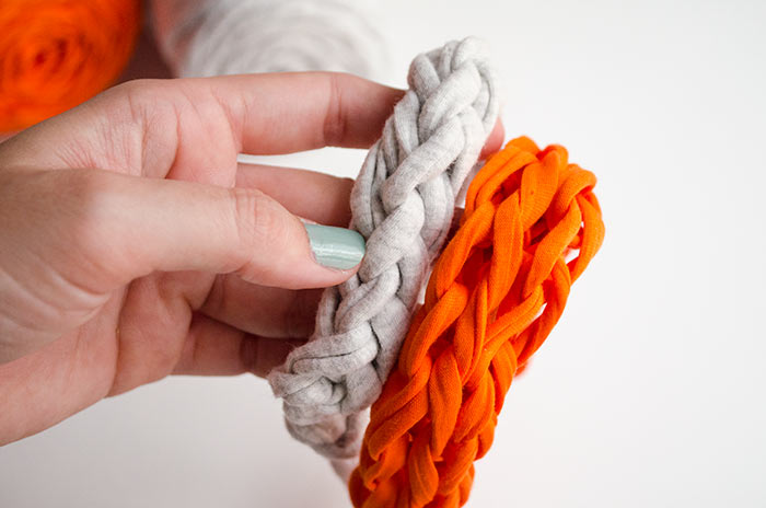 Wie man mit den Fingern stricken | The Blog - DE